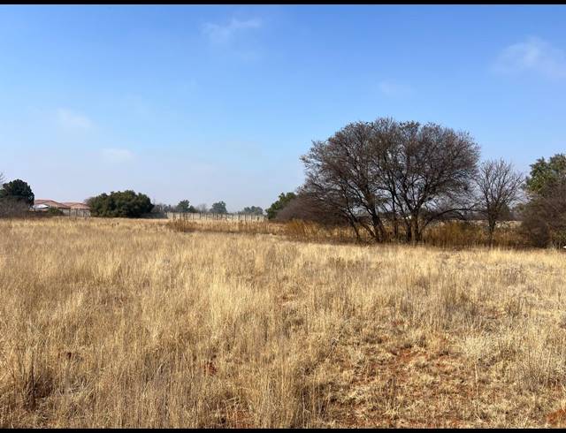 1,232M² VACANT LAND FOR SALE IN KOOKRUS